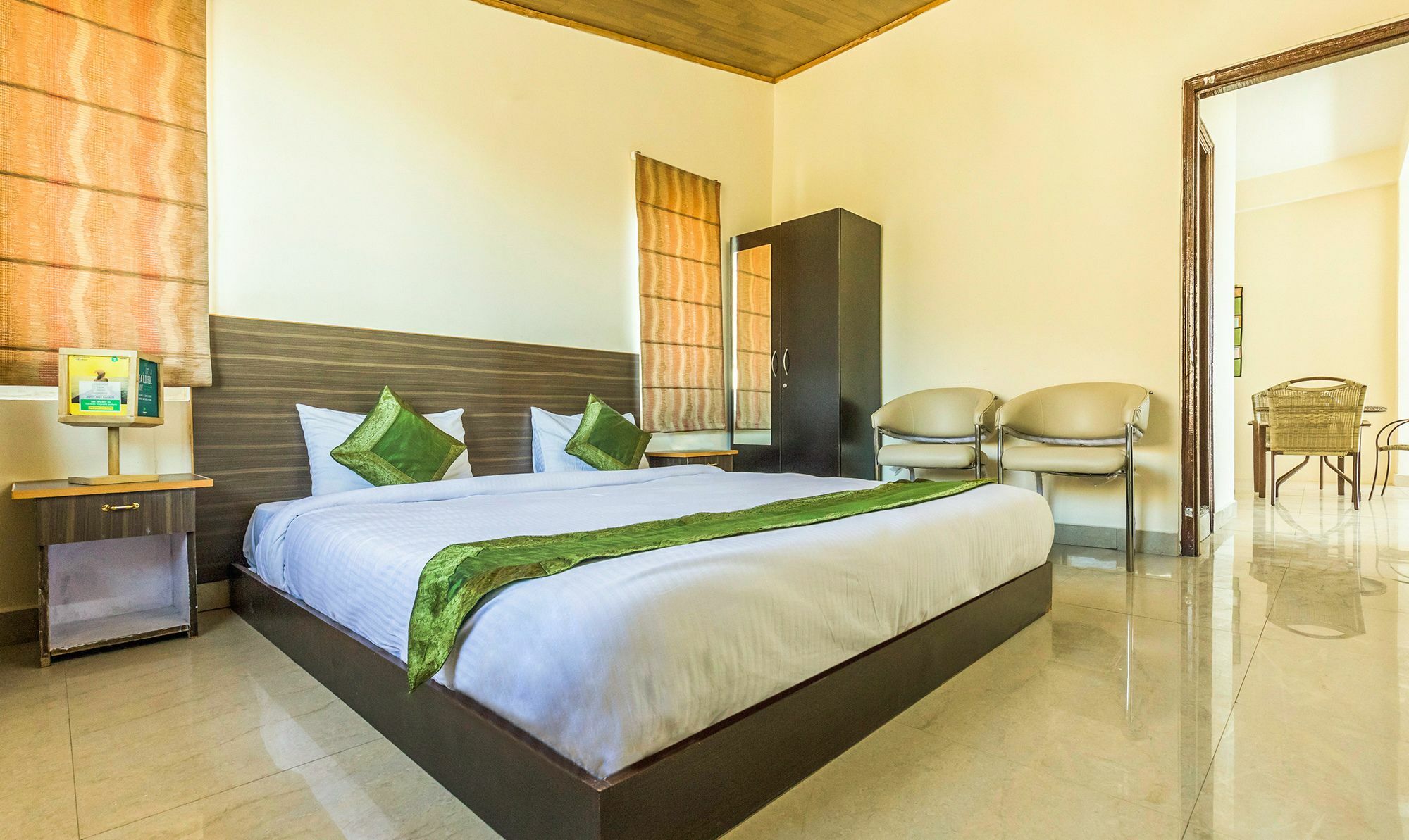 Royal Suites By Park Tree, Kasauli Exterior foto
